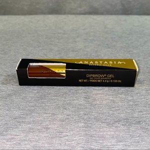 Anastasia Beverly Hills “Auburn” Dipbrow Gel